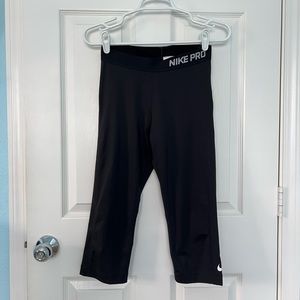 $18 nike pro leggings